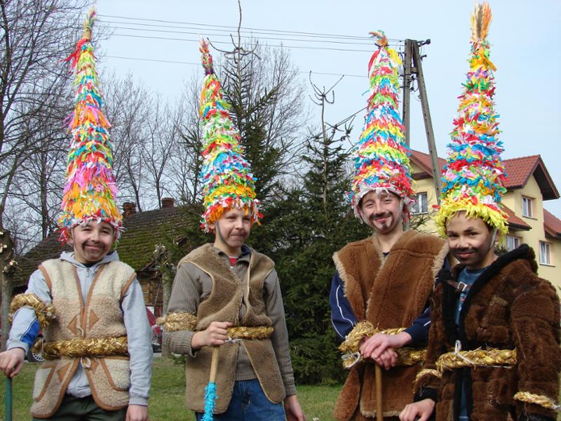 https://midasbrowser.pl/midas/pucheroki/pictures/maxi/pucheroki/przeglad2008.JPG